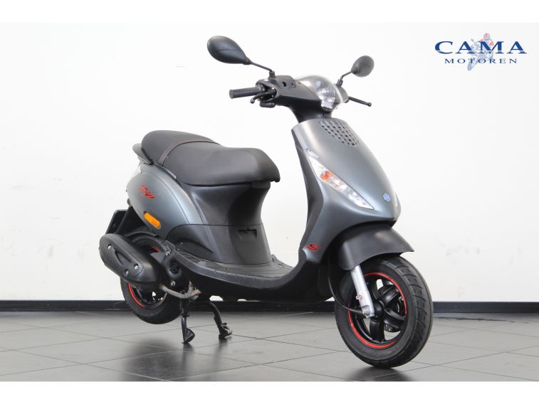 Piaggio Zip S SNOR