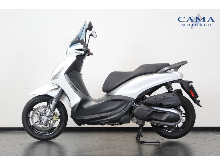 Piaggio Beverly ST 300 200 km!